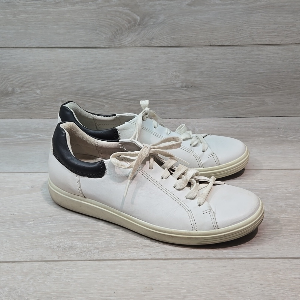 Ecco Womens Leather Lop top sneakers shoes sz 40/9-9.5